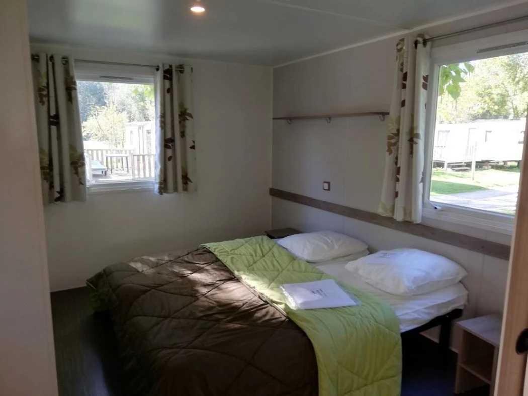Camping - Piscine - Ccbaieb Montjoie-en-Couserans Eksteriør billede