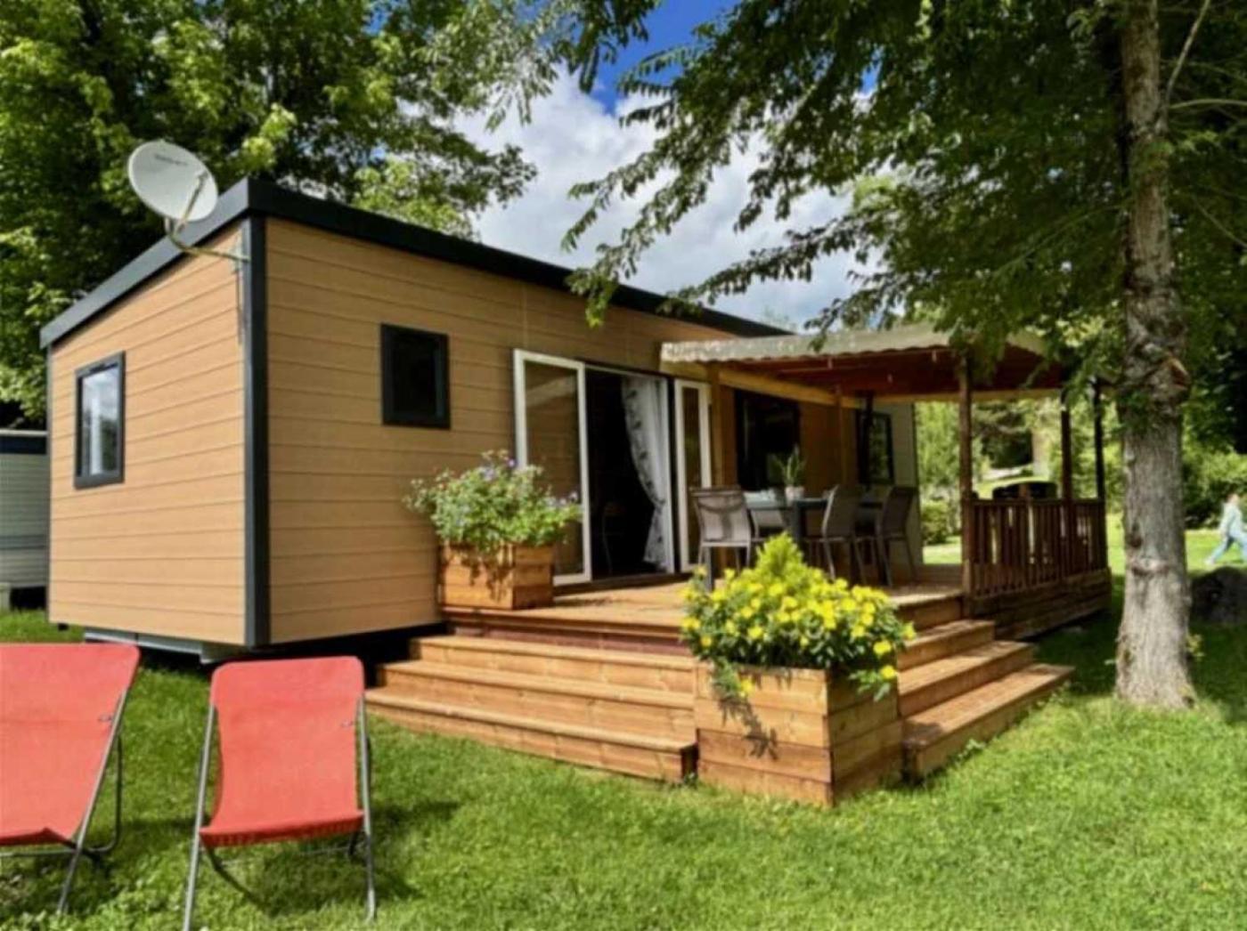 Camping - Piscine - Ccbaieb Montjoie-en-Couserans Eksteriør billede